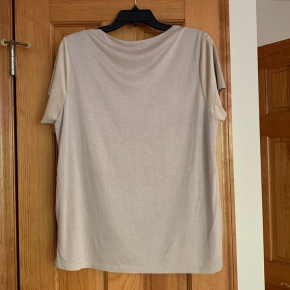 NWOT Beige Top - Picture 5 of 6